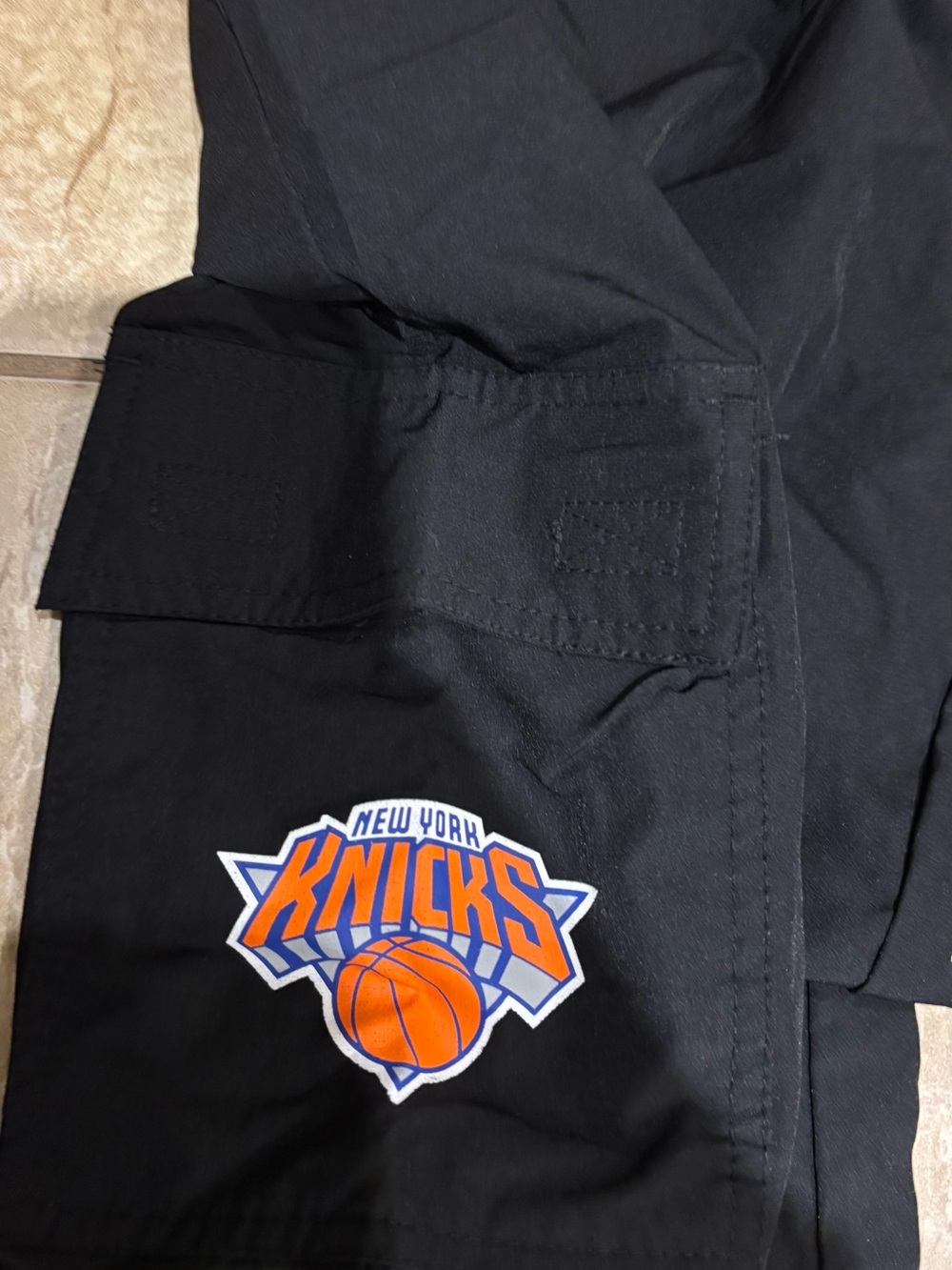 Knicks windbreaker pants